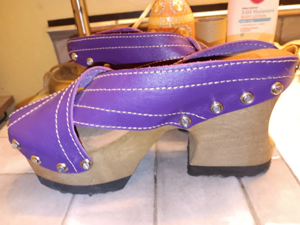 90's LONDON Underground  Purple Stud Clog Platforms Sz 7 Vintage - Image 2 of 4