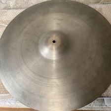 Zildjian cymbal  sMED  EHEAVY Weight 3.3kg 1 piece with stand