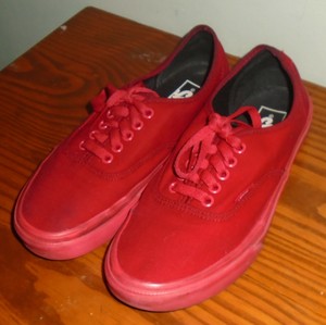 red low top vans