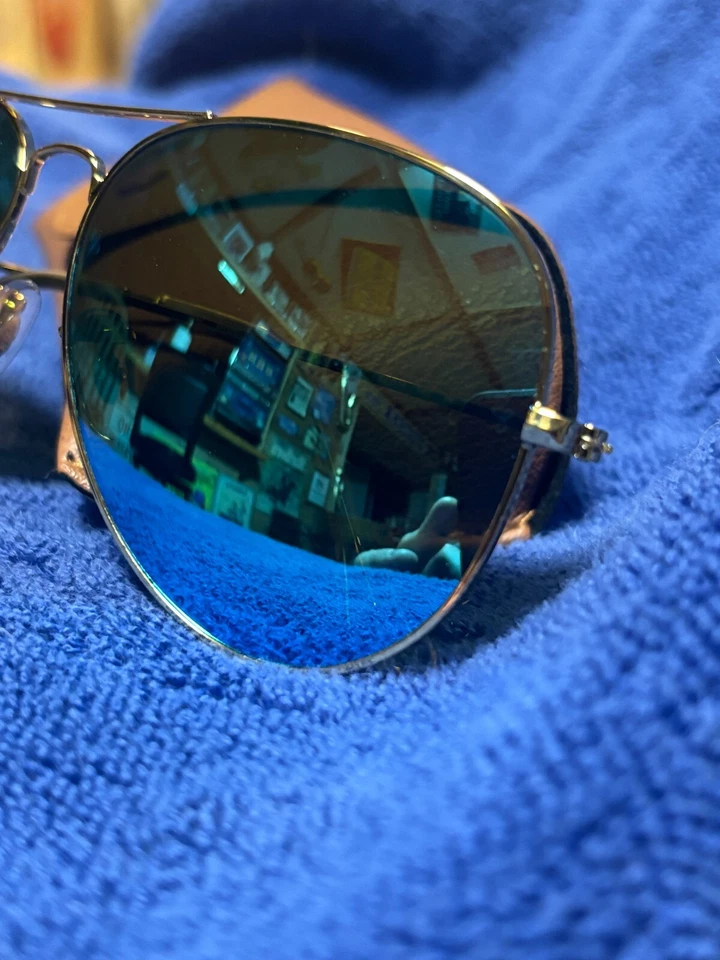 Ray-Ban Aviator Sunglasses RB3025 55-14mm Gold Frame Blue Mirrored Lens 112/17 - Image 3 of 4