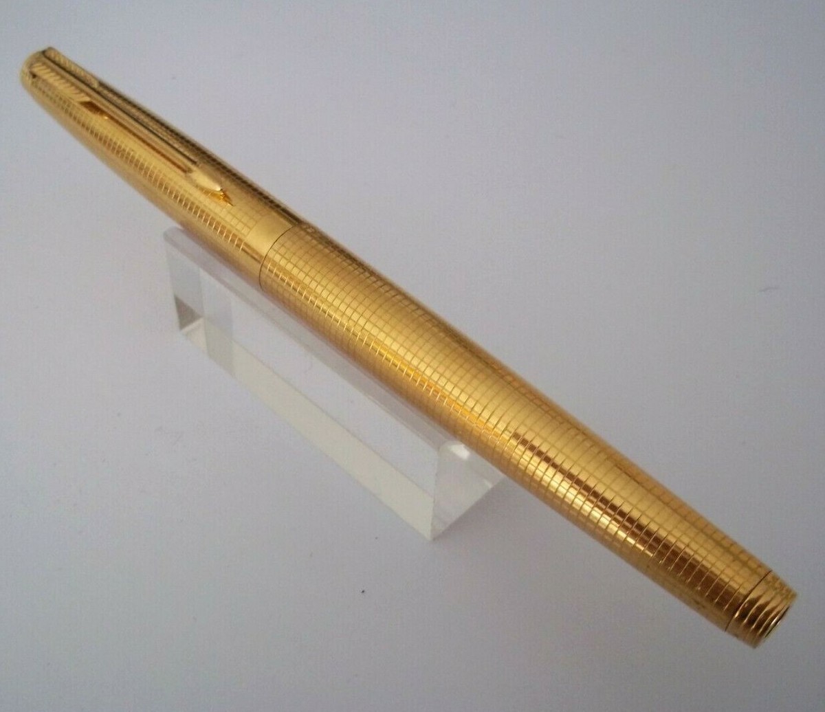 Beautiful and rare fountain pen Parker 75 14 K GF cap Beautiful and rare fountain pen Parker 75 14 K GF cap
