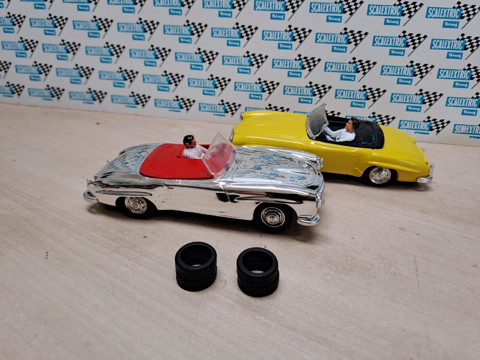 Scalextric C94 Mercedes 190SL Blanche – Voiture De Circuit, édition Race-Tuned, Boîte Repro