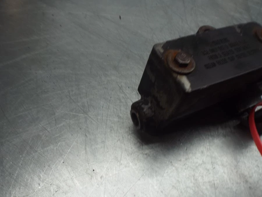 Cilindro maestro de freno delantero y palanca Kawasaki Z1000E KZ1000J Z1100A eje 1979-82 Foto 3 de 4