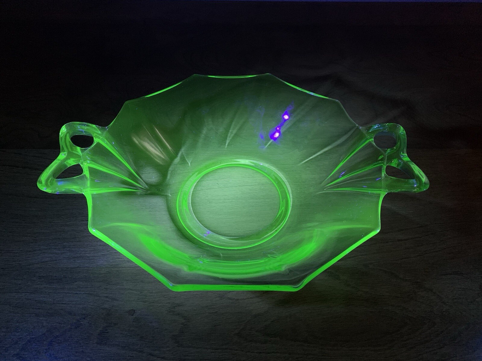 Vintage Uranium Vaseline Glass Decorative Bowl Glows Green Under UV Light  