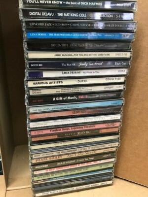 HOT! BOX LOT OF 25 VINTAGE CLASSIC VOCAL SWING CD's Cole,Horne,Bing,Judy,Sinatra