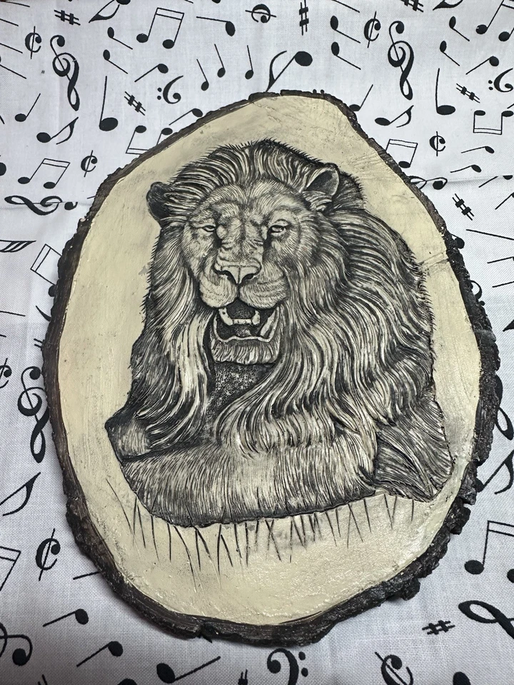 Arte de pared con estampado de jirafa y placas de león del reino animal de Disney Foto 2 de 4