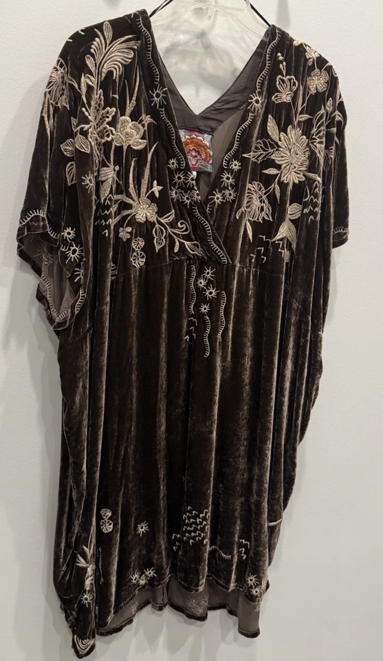 JOHNNY WAS MAREE VELVET EMBROIDERED BROWN KAFTAN XL BOHO HIPPIE NWT Retail $325 - Image 2 of 4