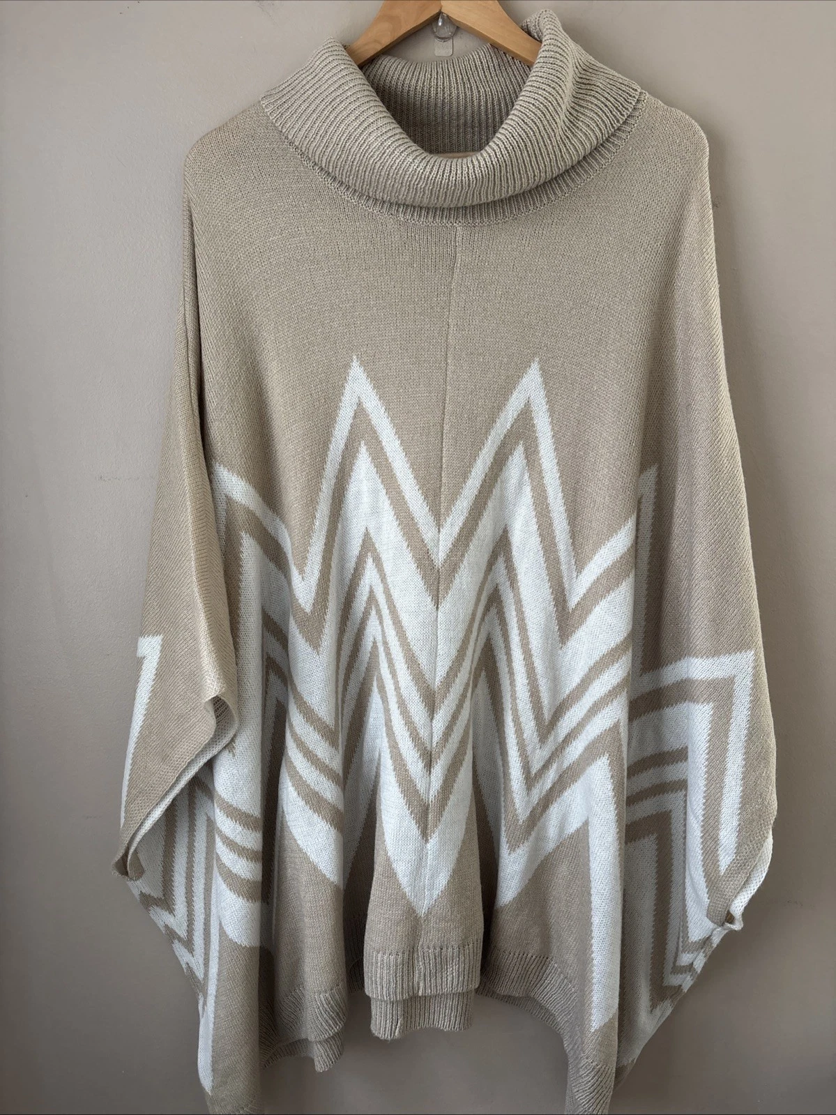 Ava & Vic Women’s Beige Brown Zigzag Turtleneck Poncho One Size Knit Cozy