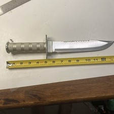 Bowie Knife with Cumpass On Handel Handle Handel Holds Supply