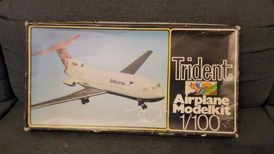 Modellbausatz Flugzeug Modellbaukasten Trident 1:100 Airplane Modelkit British