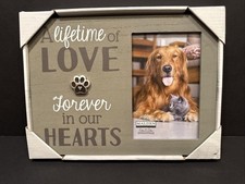 NEW "A Lifetime of Love Forever In Our Hearts" Pet Remembrance 4x6 Photo Frame