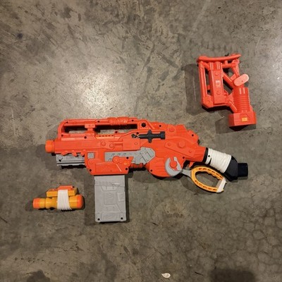 Nerf Zombie Strike Scravenger / 