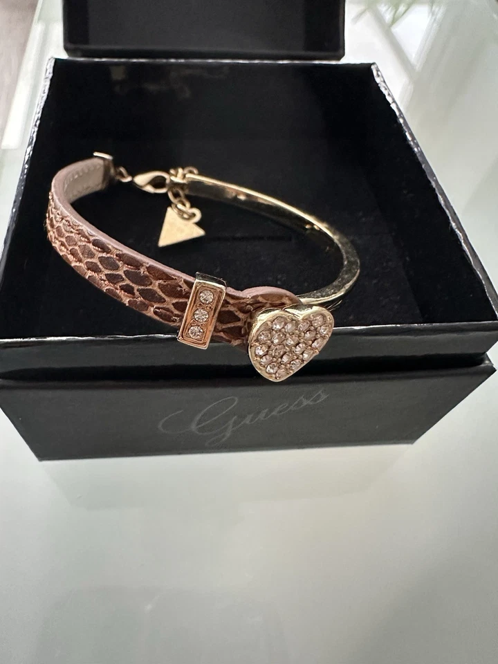 GUESS Armband Damen Leder Gold Herz - Bild 4 von 4