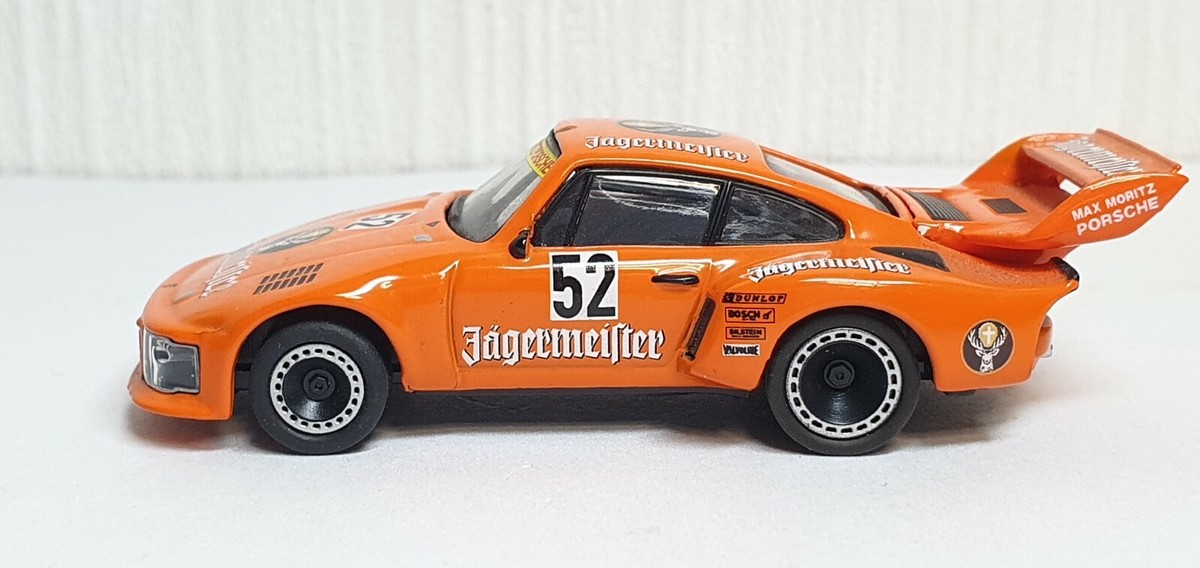 ポルシェ935 1977 Jägermeister ミニカー 1/64 Kyosho 1977 PORSCHE 935 JAGERMEISTER #52 diecast car