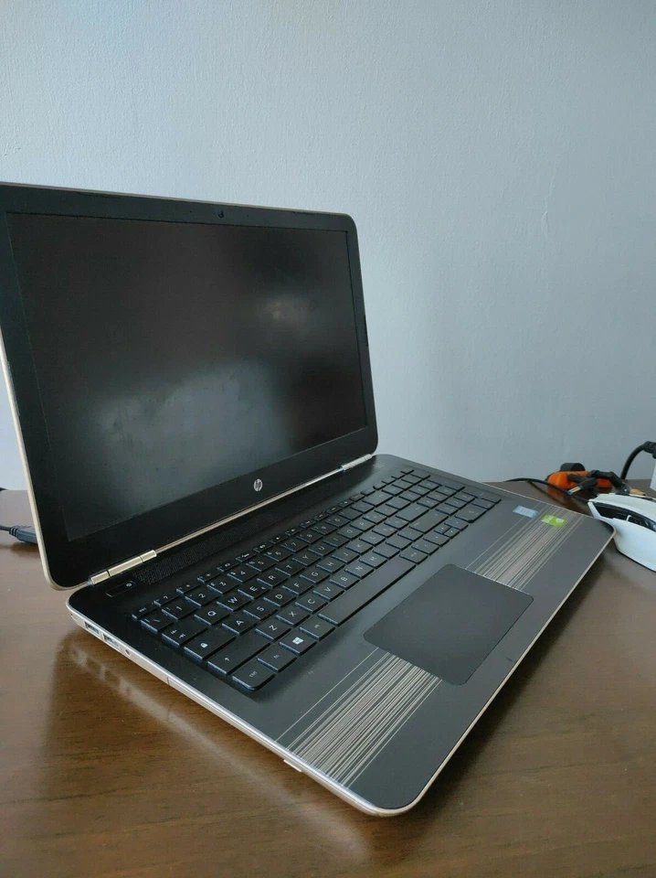Laptop HP Pavilion 15 usato ottime condizioni,i7,12GB RAM,1TB HDD+128GB SSD - Immagine 3 di 4