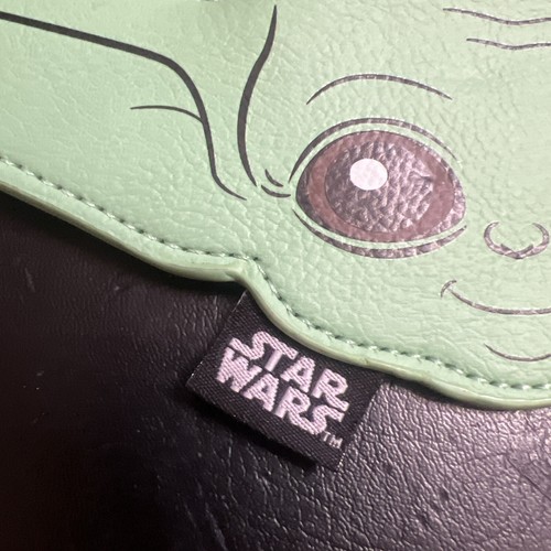 Disney Starwars "Baby Yoda (The Child)" Decorative Vinyl Coin Bag New - Picture 2 of 6