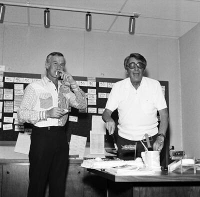 Johnny Carson director producer Fred de Cordova celebrating Fred's - Old Photo 2