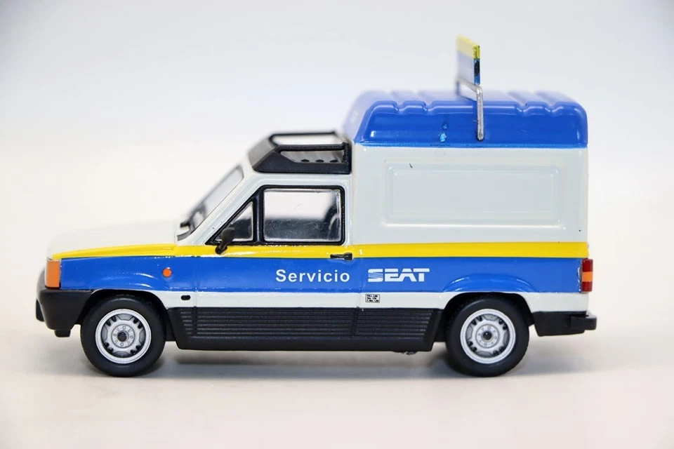 Altaya 1/43 Scale Seat Trans Service Truck Diecast Alloy Toy Car Model Gift - Image 2 of 4