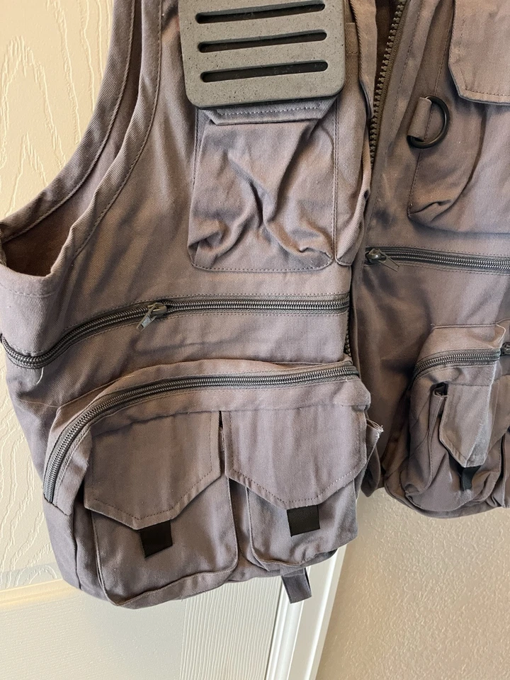 Allen Big Thompson Fly Fishing Utility Vest Size XL/ XXL Brand New W/O Tag - Image 2 of 4