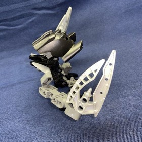 LEGO BIONICLE Garan 8724 - Complete Set W/ No Manual or Box - Read Description