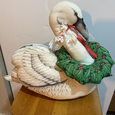 Vintage Wild Swan Soft Sculpture Swan Christmas Decor 14”x 14” wreath