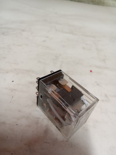Omron MY2N DC24 Relay 24VDC - Picture 2 of 5