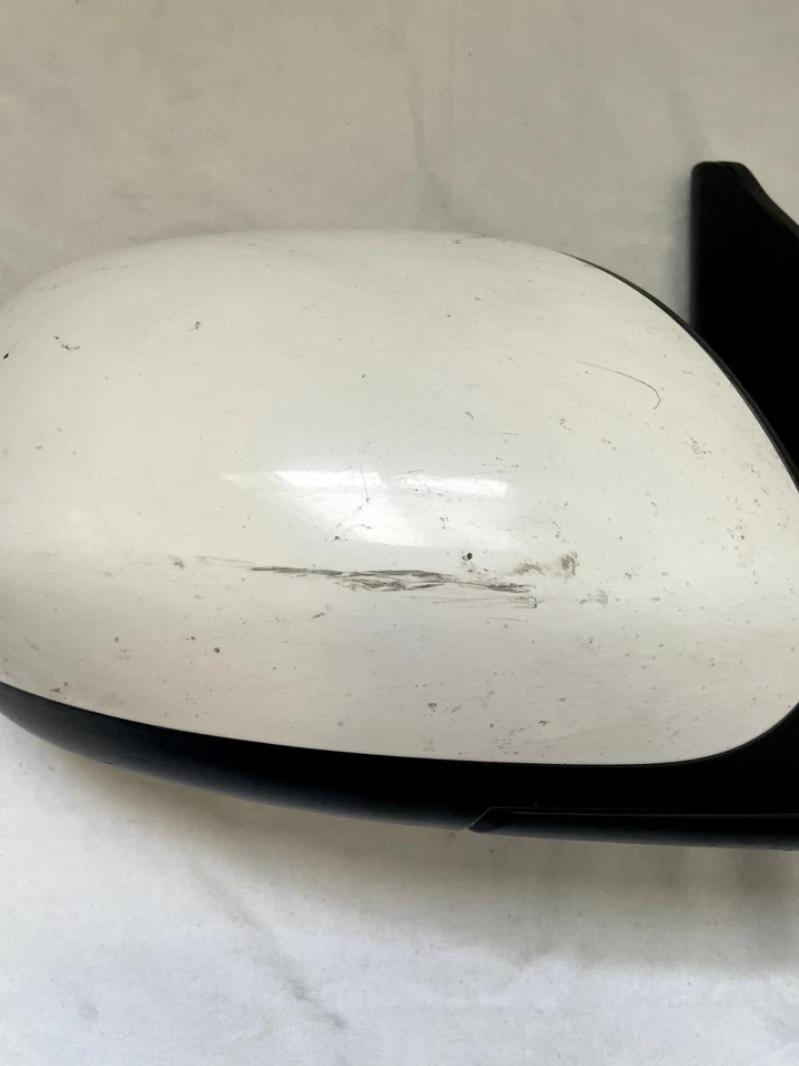 2001-2007 Toyota Sequoia Right Passenger Side View Mirror OEM NN3-R51 - Image 2 of 4