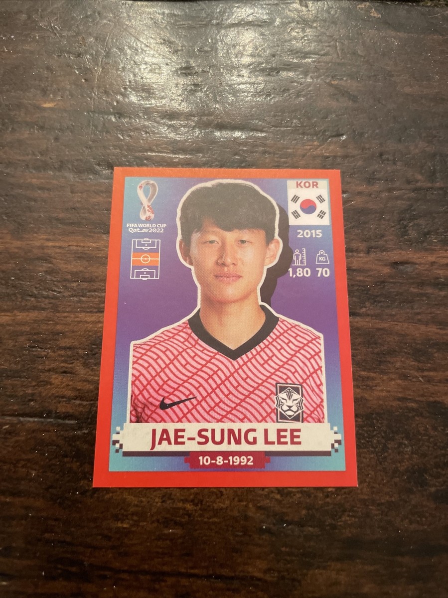 Jae-Sung Lee KOR 13 2022 Panini FIFA World Cup QATAR Sticker Red