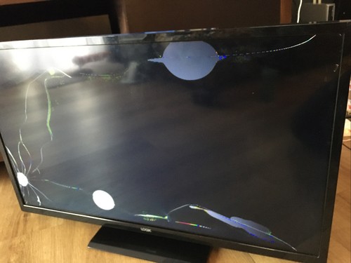 LOGIK L32SHE17 LED 32 inch 720p HD-Ready Smart TV Freeview HD (Cracked Screen) - Picture 9 of 9