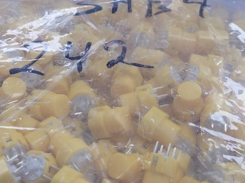 (10 PCS) SHB4 CIT Pushbutton Switches; Round Yellow Non Illuminated 50mA @ 35VDC - Picture 3 of 7