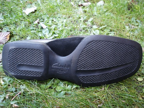 Clarks ACTIVE-AIR SLIP-ON Black Leather shoe Men UK-9.5 G EU-44 M - Picture 3 of 6