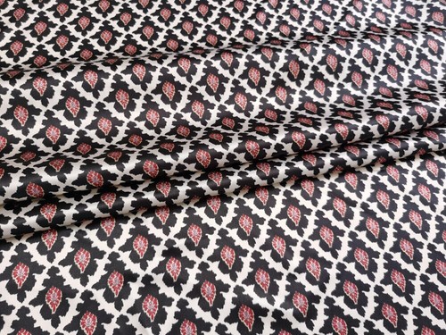 1 Yard Ethnic Paisley Printed Satin Fabric Soft Charmeuse Lining Scarf Material - Picture 10 of 12
