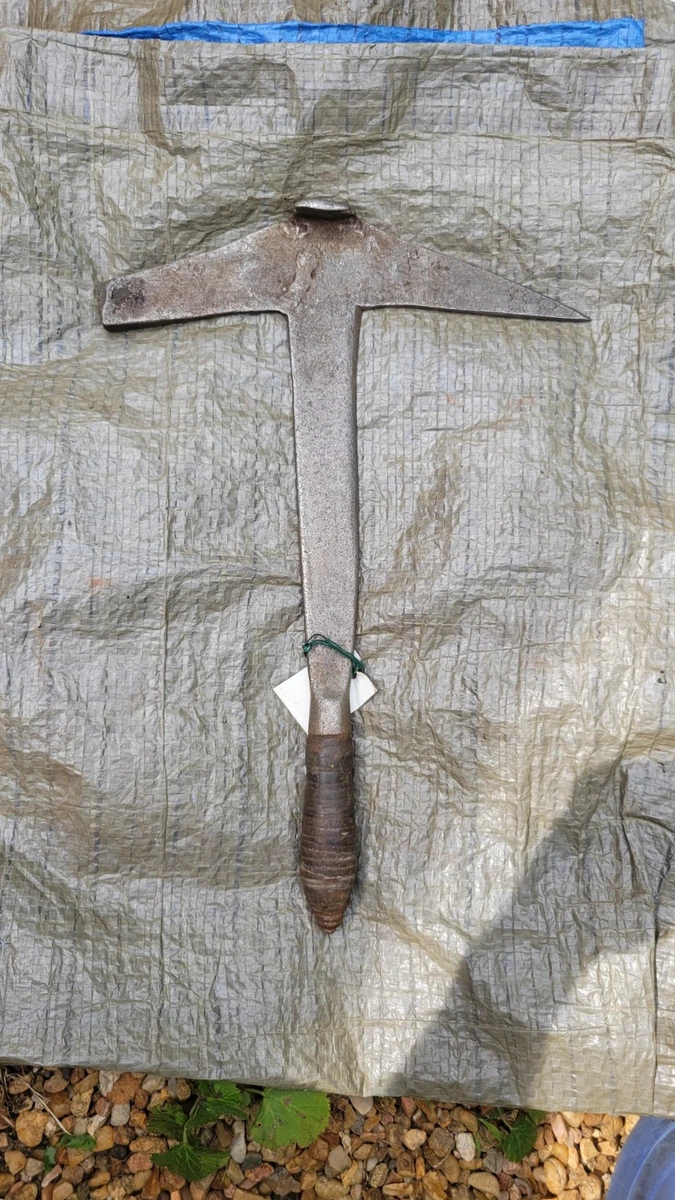 Ancien Marteau Hachette De Couvreur Ou Plâtrier - Outil Métier Art Populaire Vintage - France