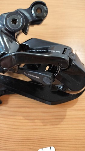 Dérailleur Arrière Shimano Dura-Ace RD-R9250 Di2 - 12 Vitesses - Carbone/Titane