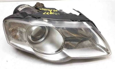2009 VOLKSWAGEN PASSAT OEM PASSENGER RIGHT HEADLIGHT LAMP 3C0941006AE 06 07 10
