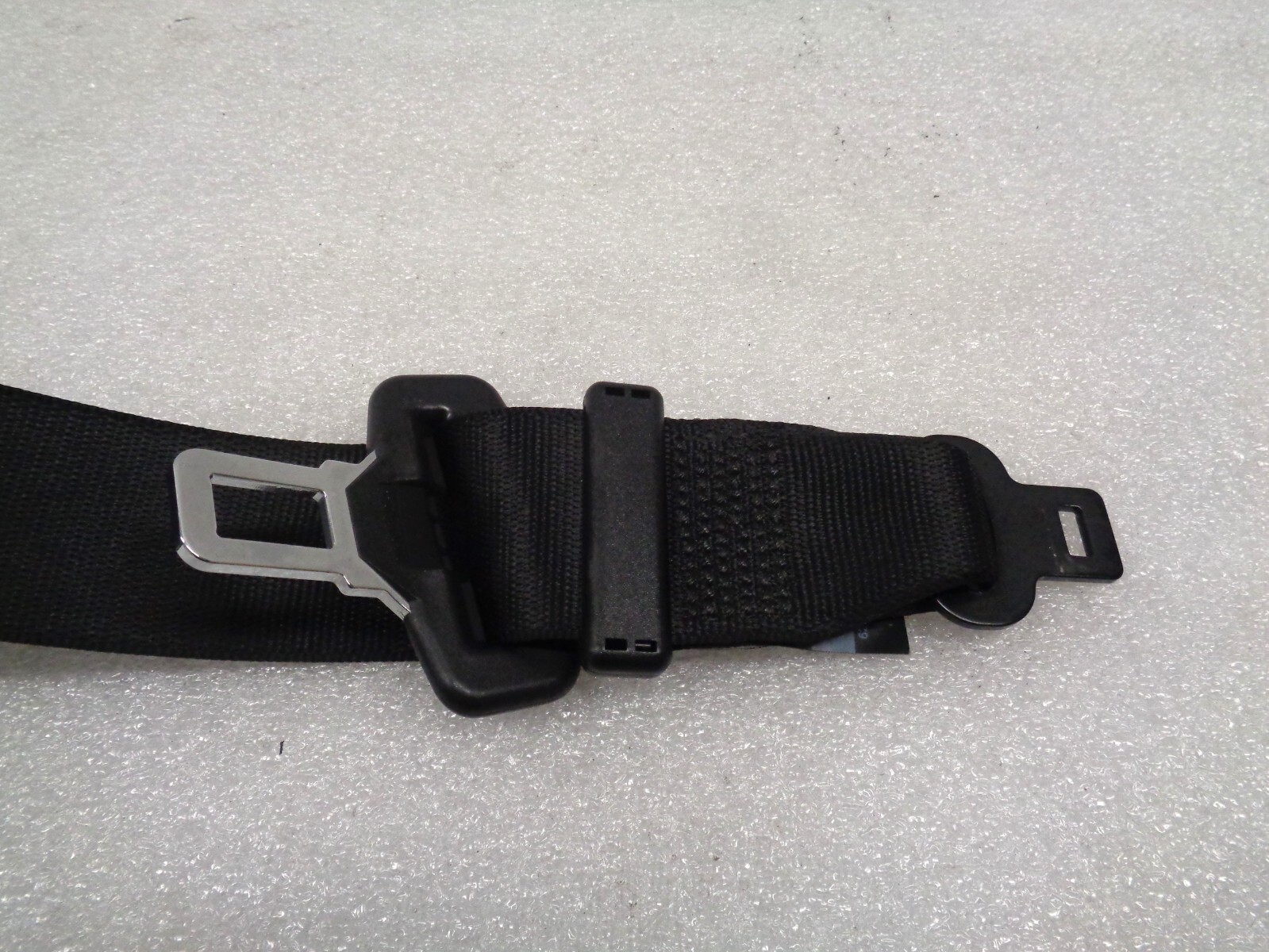 14-17 Maserati Ghibli Rear Center Seatbelt Seat Belt Retractor OEM AK2308337