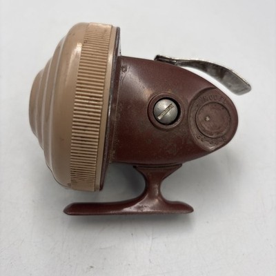 Vintage Eagle Claw Fishing Reel Model EC-88B Stream and Lake, Wright& McGill Co.