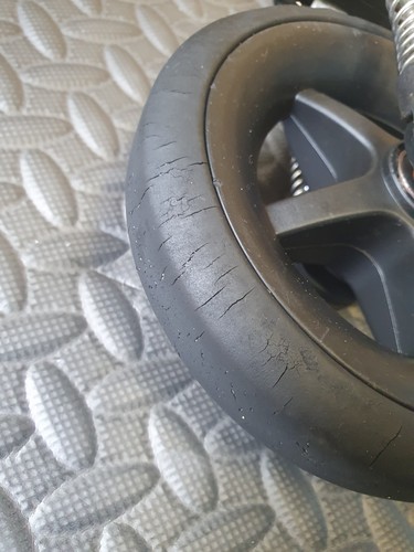 Bugaboo Cameleon 3 Pushchair Front Wheel C GRADE - Tyre Spare Replacement - Picture 2 of 5