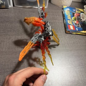 LEGO BIONICLE: Tahu-Uniter of Fire (71308) and Ikir Creature of Fire (71303)