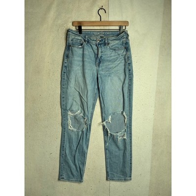 American Eagle strigid Mom Jean Light Wash Distressed High Waisted Denim Sz 8