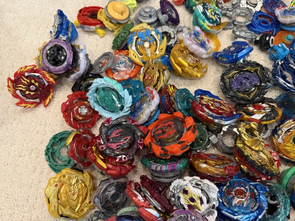 HUGE 14 Pound Beyblade Lot TAKARA TOMY Metal Fusion Burst Blast - Image 3 of 4