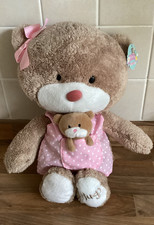 Grembiule Card Factory Hugs orsacchiotto peluche morbido rosa macchia bambino in tasca nuovo con etichette