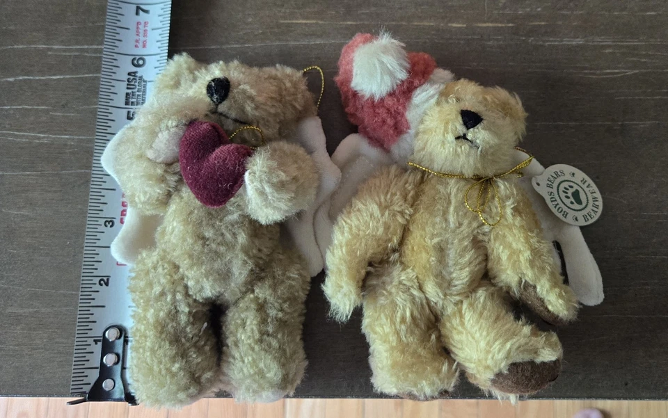 Boyds Bears Angel Ornaments Set of 2 • Plush Holiday Cherubs • Heart & Santa Hat - Image 3 of 4
