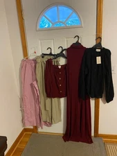 BRAND NEW LOT OF 5 WOMEN'S SIZE SMALL CLOTHING
