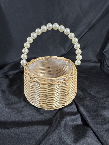 Wicker Flower Girl Basket, Wedding Rattan Flower Basket, with Pearl Handle