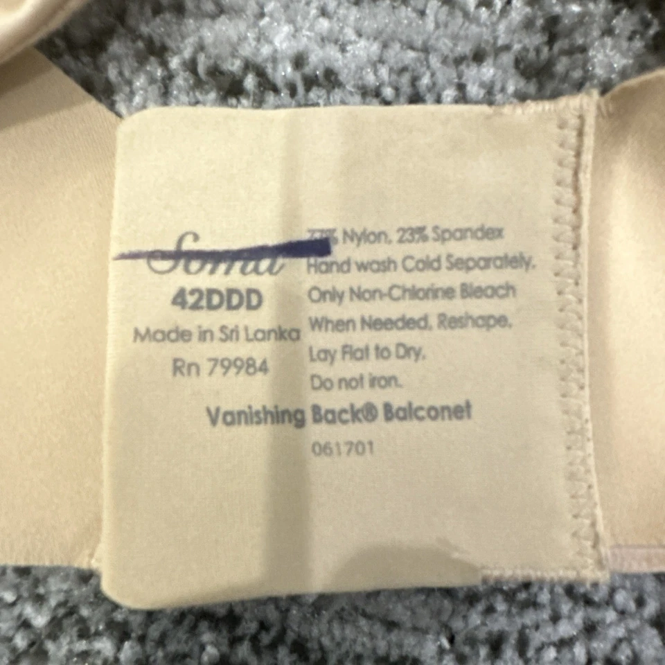 Balconet trasero desaparecido Soma talla 42DDD Foto 3 de 3
