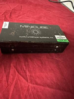 Audio Envelope Systems MINICUBE MC  220 ACTIVE Direct Box. D.I.
