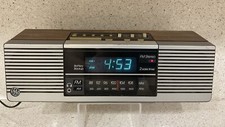 GE 7-4945A Radio Alarm Clock-AM/FM-1988-Blue Digits-Hi/Lo Dim -Tested/Works