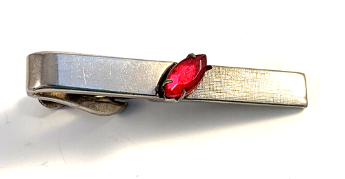 Vintage Men's Tie Clasp Bar Clip Swallow Silver Tone Red Stone Signed - 第 1/5 張圖片