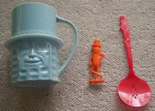PLANTERS PEANUTS VINTAGE CUP WHISTLE SPOON Mr Peanut